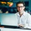 Selbstständig arbeiten im Home Office Arbeiten zu Hause online mit PC und Telef